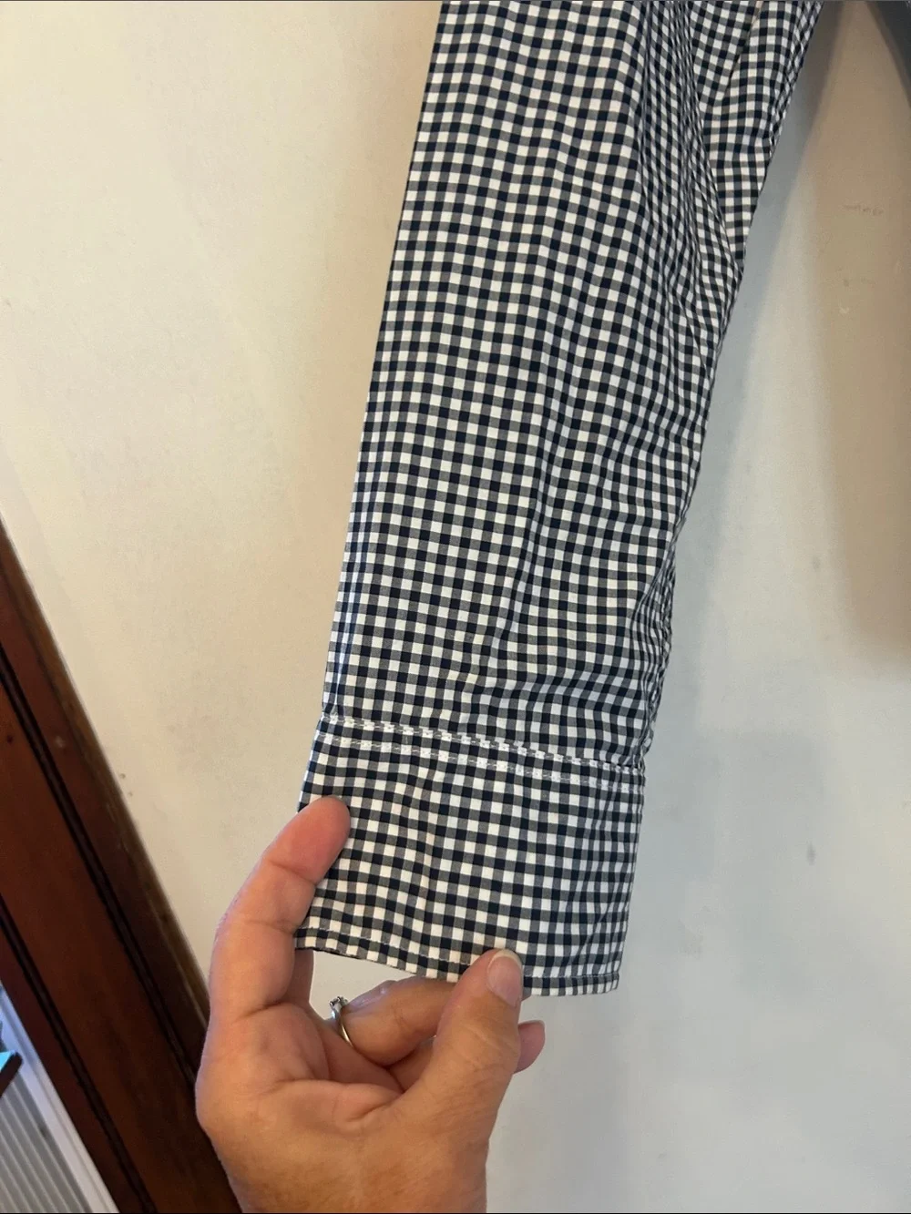 J Crew Classic Navy & White Gingham Button-Down Shirt Size M EUC